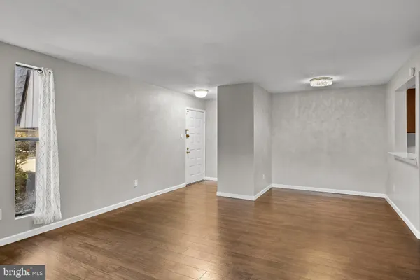 $2,400 | 25 South Church Road, Unit 129, Maple Shade, NJ 08052