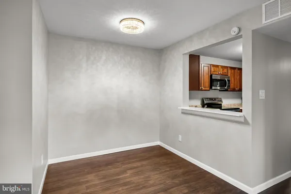 $2,400 | 25 South Church Road, Unit 129, Maple Shade, NJ 08052