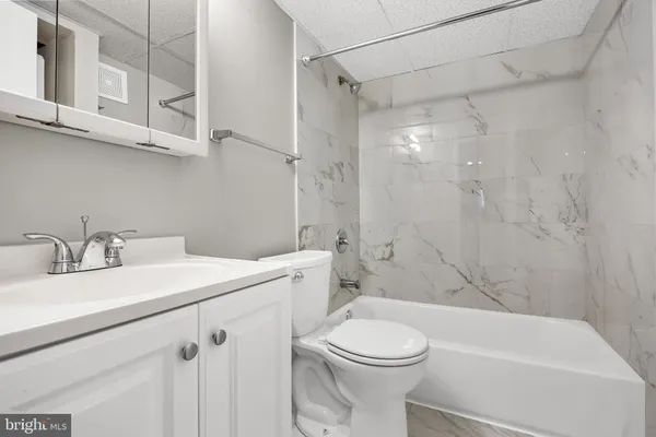 $2,400 | 25 South Church Road, Unit 129, Maple Shade, NJ 08052