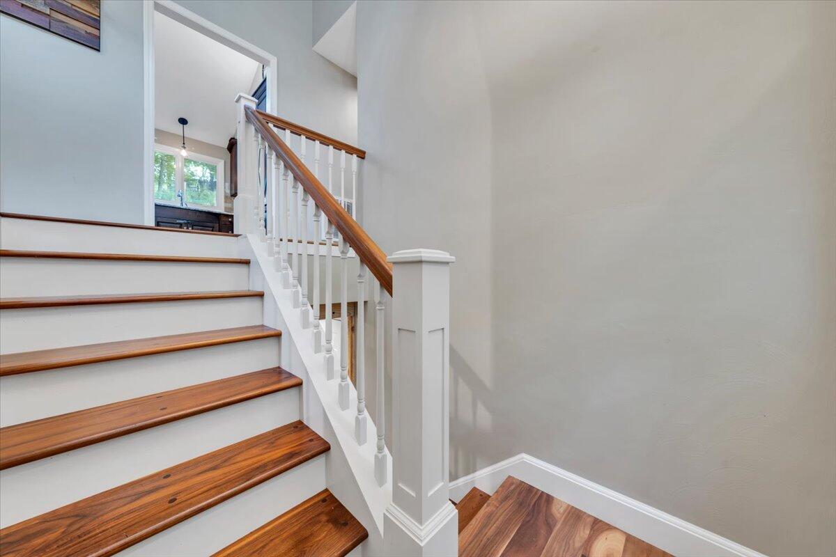 5424 Highfields Road Roanoke, VA 24018 - Photo 2 of 47 03-MIB01308