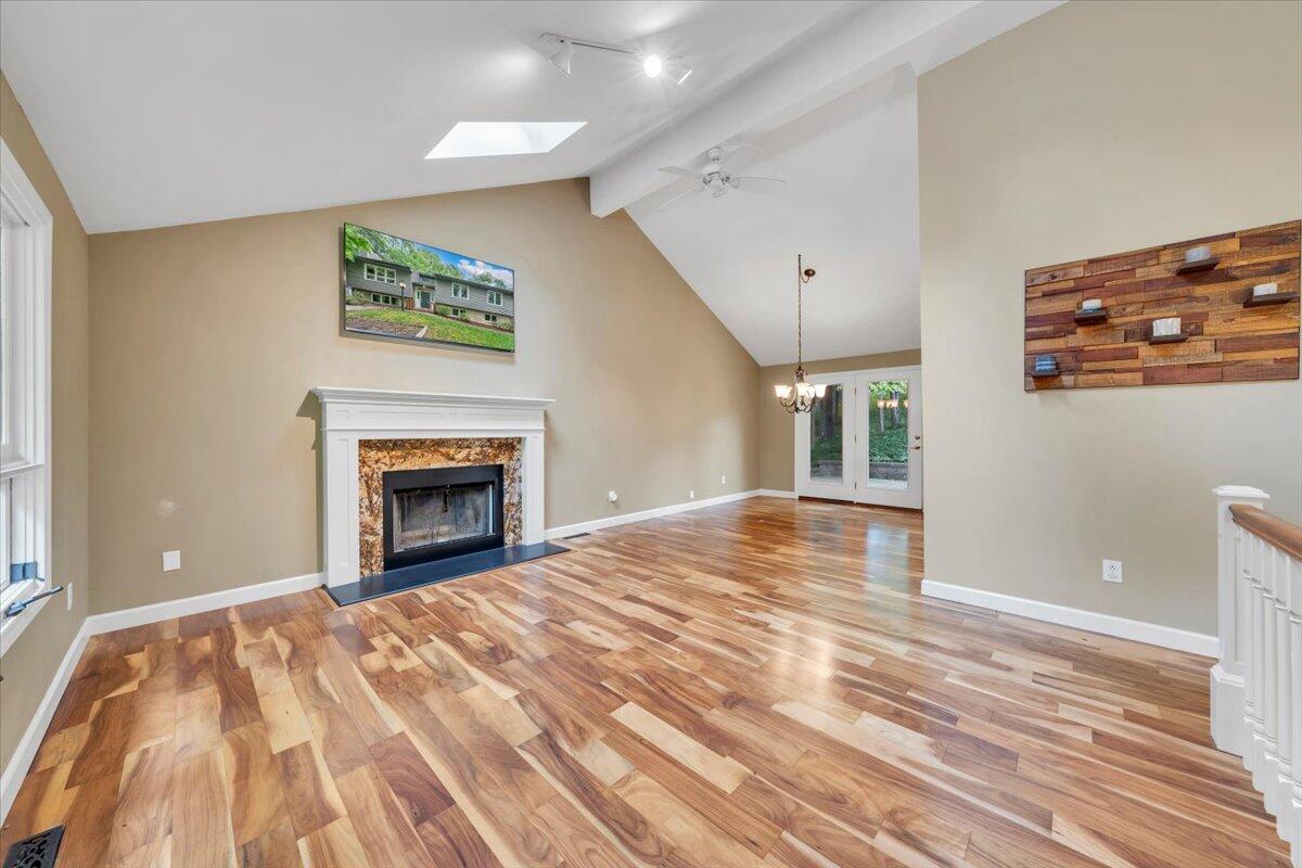 5424 Highfields Road Roanoke, VA 24018 - Photo 5 of 47 06-MIB01233