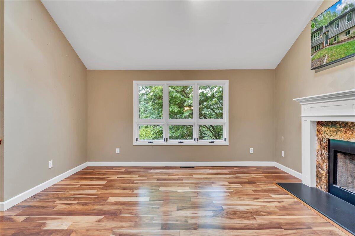 5424 Highfields Road Roanoke, VA 24018 - Photo 6 of 47 07-MIB01242