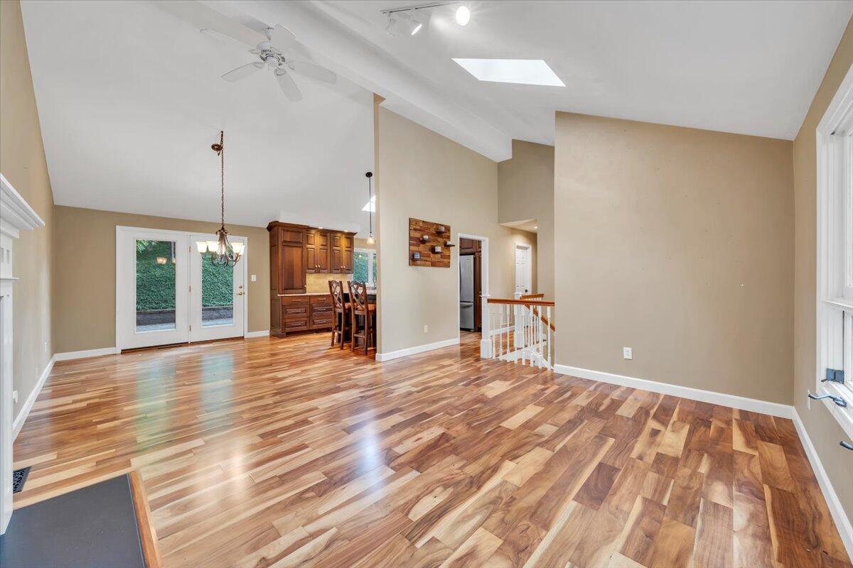 5424 Highfields Road Roanoke, VA 24018 - Photo 8 of 47 09-MIB01248