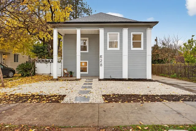 $1,300,000 | 628 42nd Street, Sacramento, CA 95819