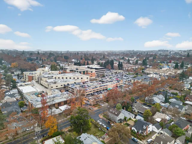 $1,299,999 | 628 42nd Street, Sacramento, CA 95819