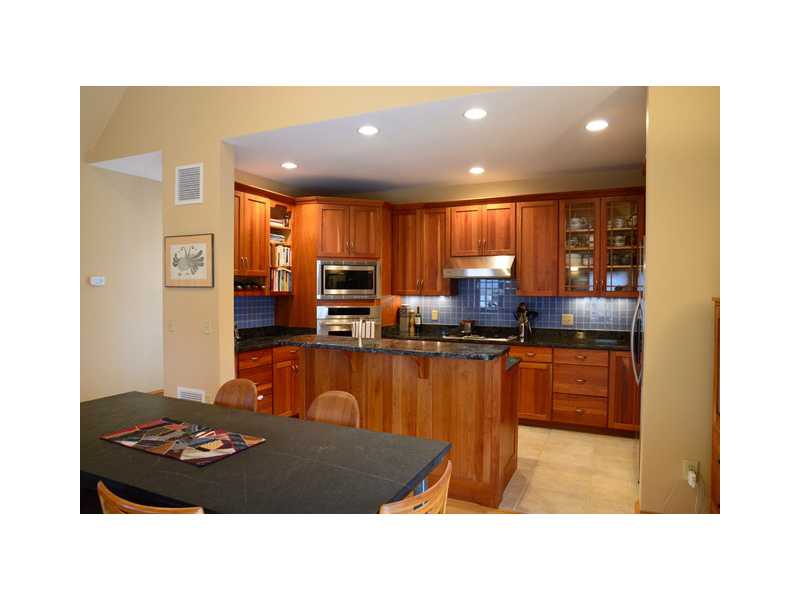 32 Ice Pond Road Westerly, RI 02891 - Photo 4 of 13 Kitchen.