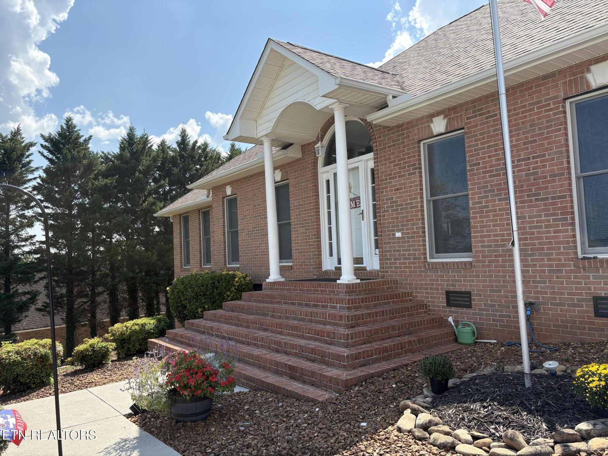 407 Mountain View Road Madisonville, TN 37354 - Photo 2 of 30 IMG_0163