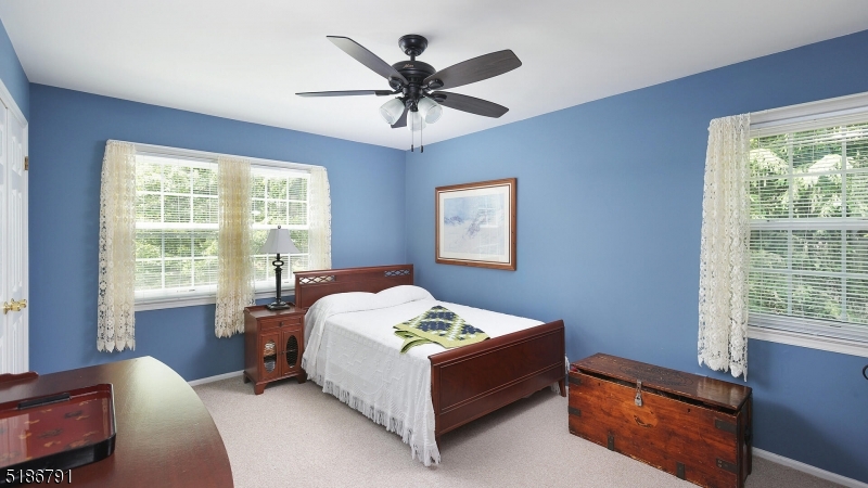 25 Angus Lane Warren, NJ 07059 - Photo 21 of 32