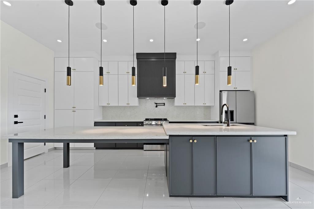 2608 East Conroe Road Edinburg, TX 78542 - Photo 7 of 25