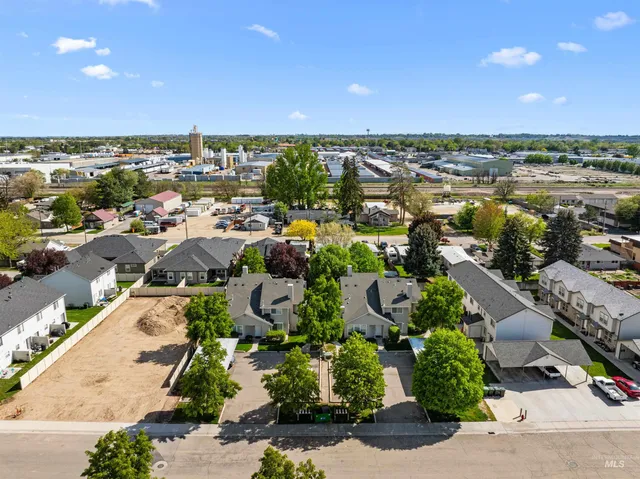 $990,000 | 571-579 West Idaho Avenue, Meridian, ID 83642