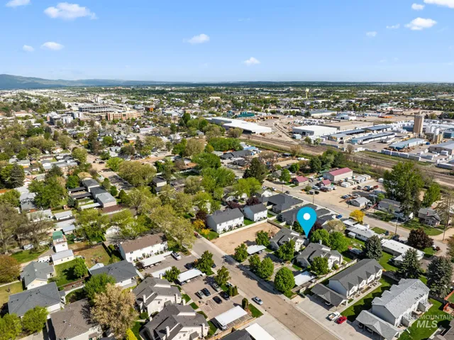 $990,000 | 571-579 West Idaho Avenue, Meridian, ID 83642