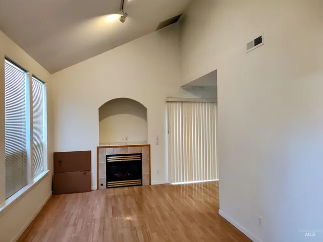 $990,000 | 571-579 West Idaho Avenue, Meridian, ID 83642