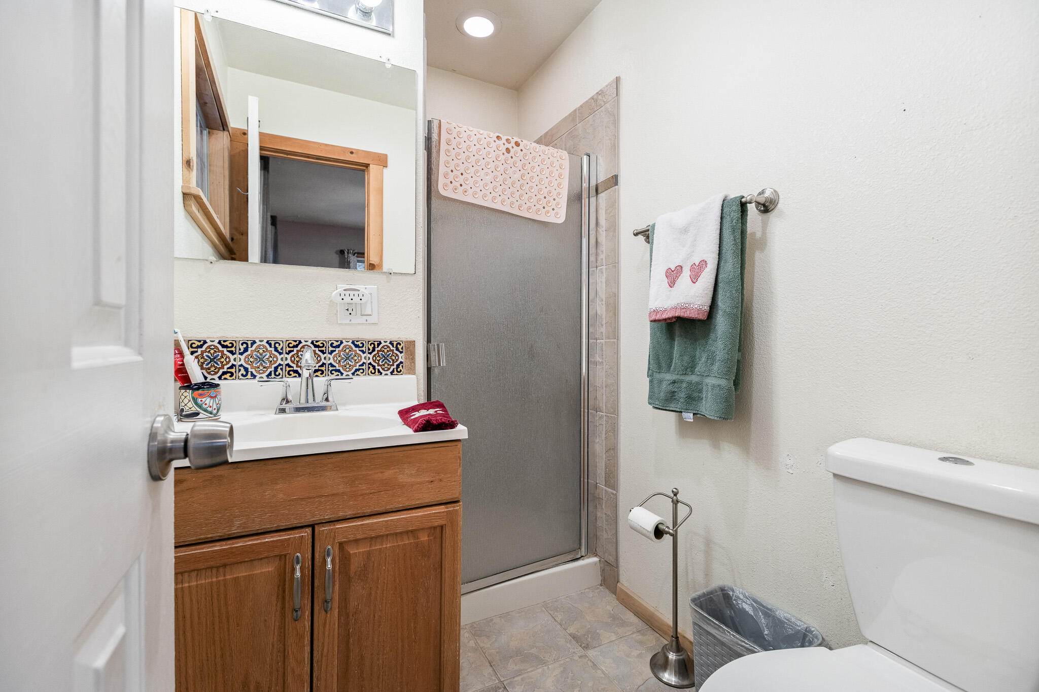 40826 Grouse Drive Three Rivers, CA 93271 - Photo 37 of 75 34 Primary Bathroom