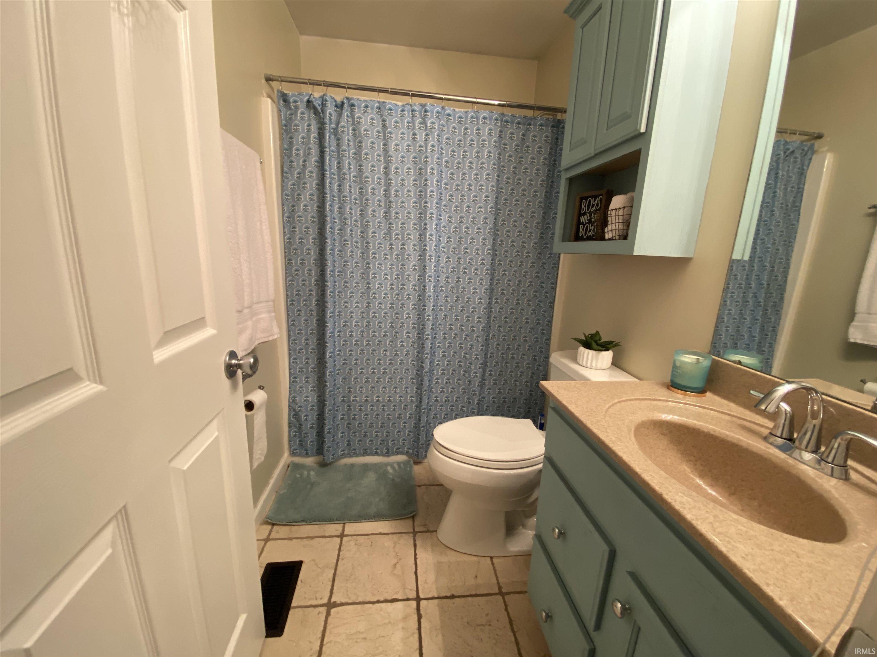 628 Fellowship Drive Bedford, IN 47421 - Photo 23 of 36