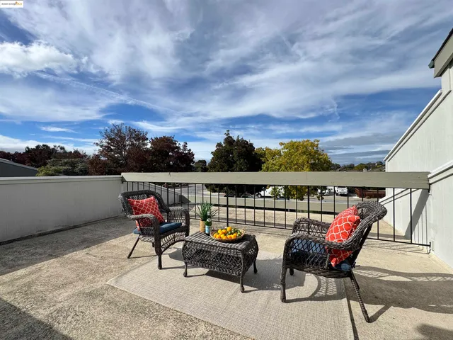 $1,198,000 | 3365 Los Prados Street, San Mateo, CA 94403