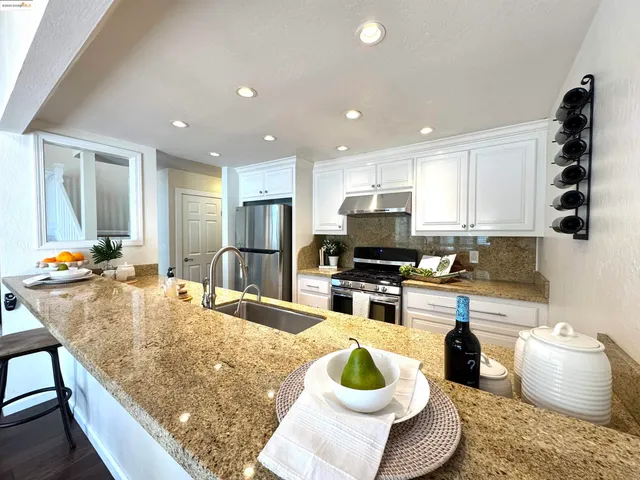 $1,198,000 | 3365 Los Prados Street, San Mateo, CA 94403