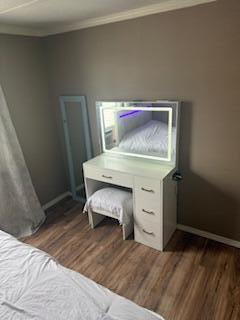 27942 Snapper Lane Summerland Key, FL 33042 - Photo 16 of 26 a room with a bed and a table