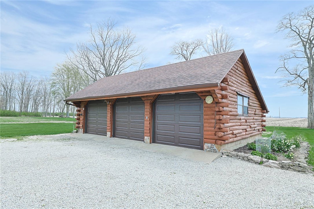 2025 North Forest Hill Road Troy, OH 45373 - Photo 3 of 63