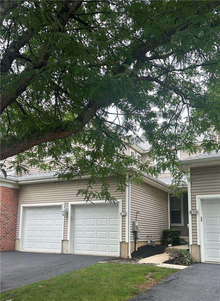 4312 Creek Road Allentown, PA 18104 - Photo 2 of 32