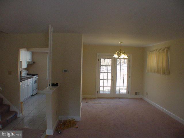 10306 Leslie Street Silver Spring, MD 20902 - Photo 15 of 21 Dining Room