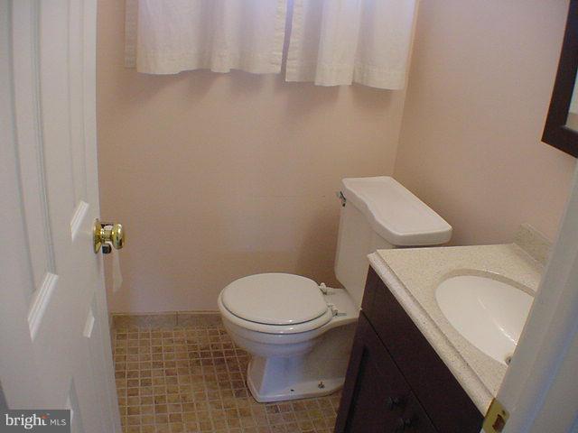 10306 Leslie Street Silver Spring, MD 20902 - Photo 10 of 21 Bath