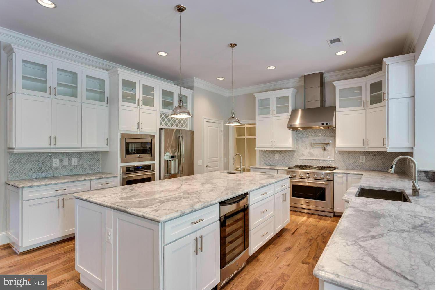 3812 Maple Hill Road Fairfax, VA 22033 - Photo 11 of 30 Kitchen