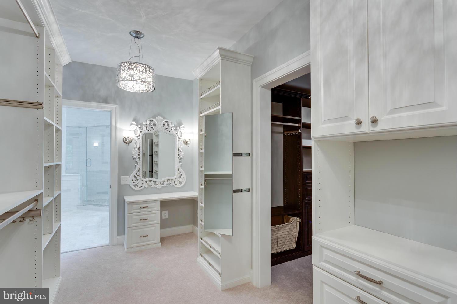 3812 Maple Hill Road Fairfax, VA 22033 - Photo 22 of 30 Owners Suite Closet Options