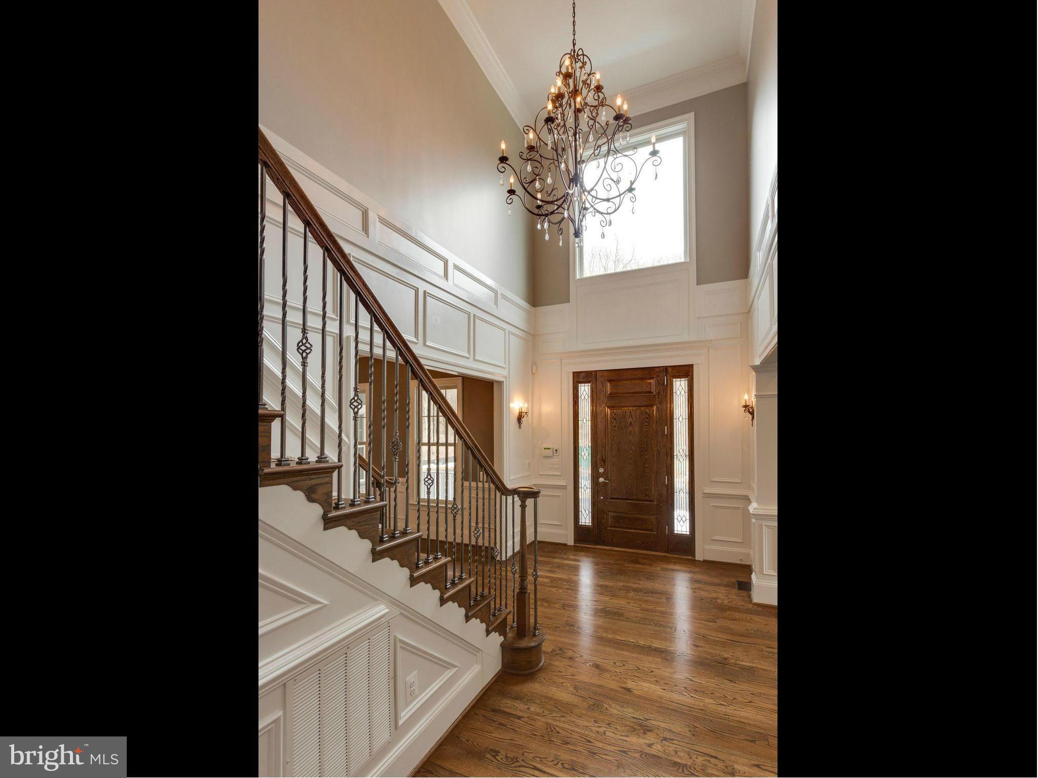 3812 Maple Hill Road Fairfax, VA 22033 - Photo 6 of 30 Foyer