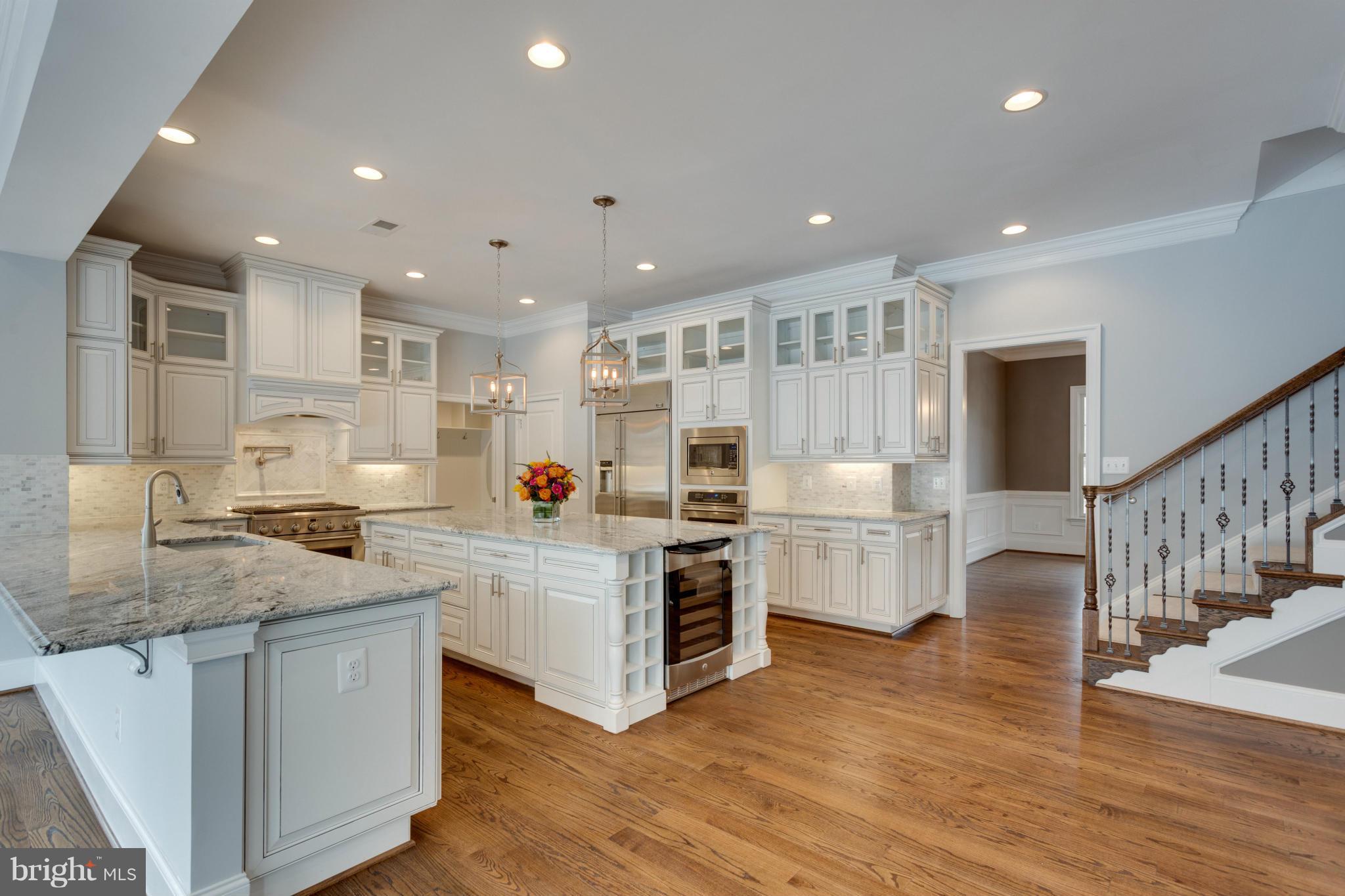 3812 Maple Hill Road Fairfax, VA 22033 - Photo 9 of 30 Kitchen
