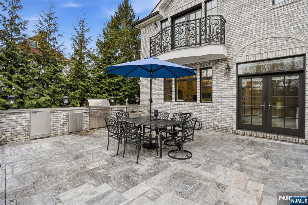 405 Liberty Road Englewood, NJ 07631 - Photo 11 of 37