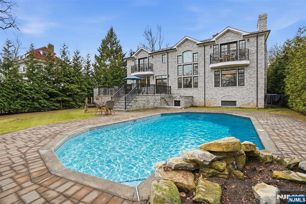 405 Liberty Road Englewood, NJ 07631 - Photo 2 of 37