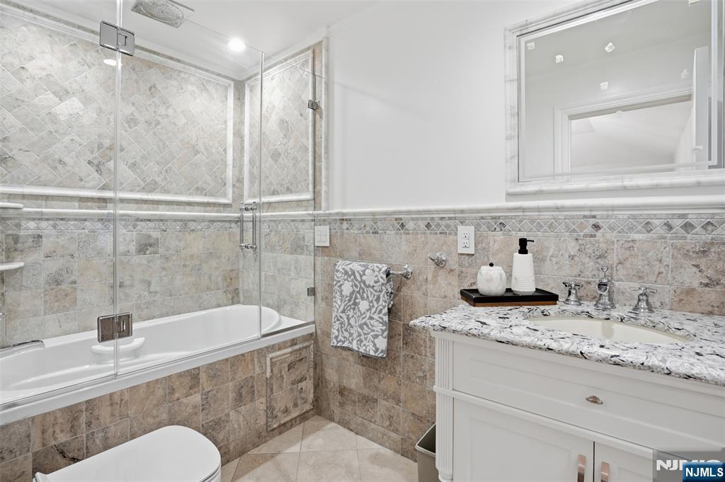 405 Liberty Road Englewood, NJ 07631 - Photo 23 of 37