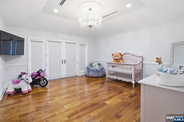 $2,395,000 | 405 Liberty Road, Englewood, NJ 07631