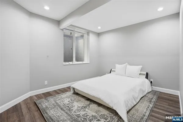 $2,395,000 | 405 Liberty Road, Englewood, NJ 07631