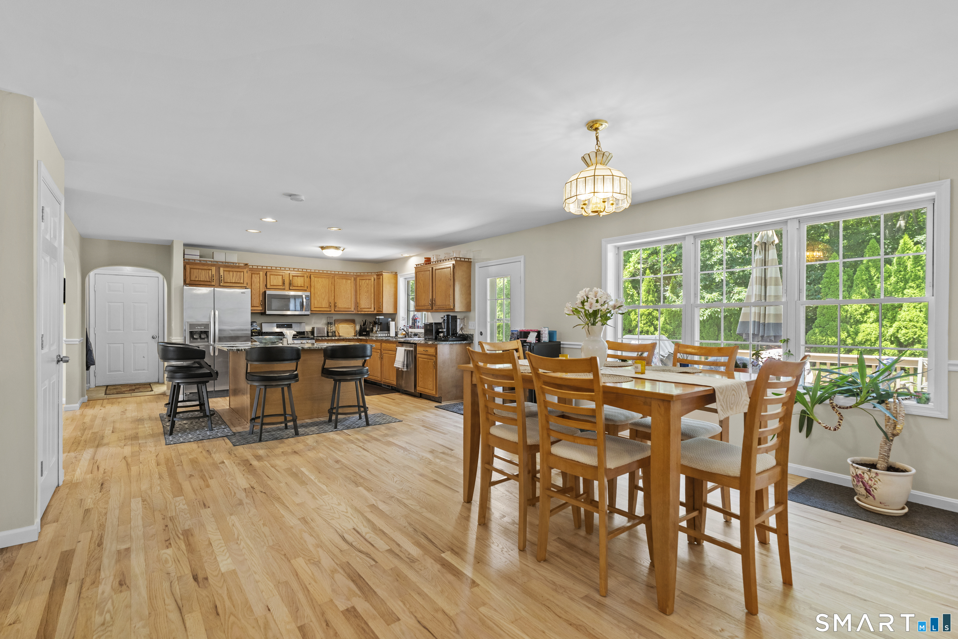 107 South Colman Road Wolcott, CT 06716 - Photo 7 of 38