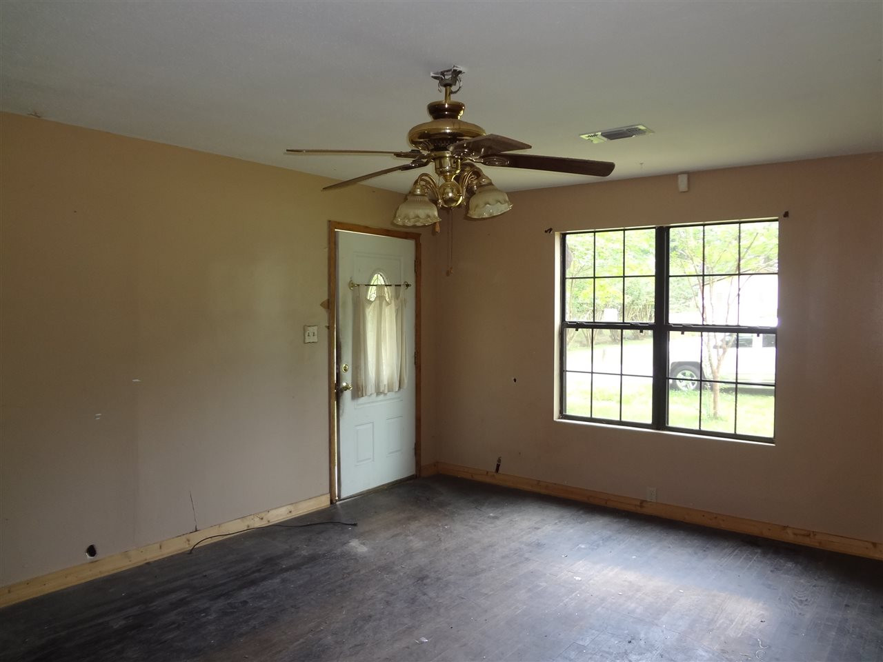 5750 Angle Street Jackson, MS 39206 - Photo 10 of 25 Photo 10