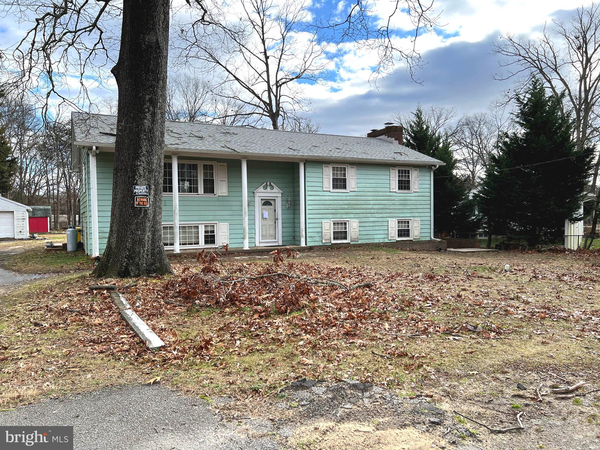 8479 Bussenius Road Pasadena, MD 21122 - Photo 2 of 27