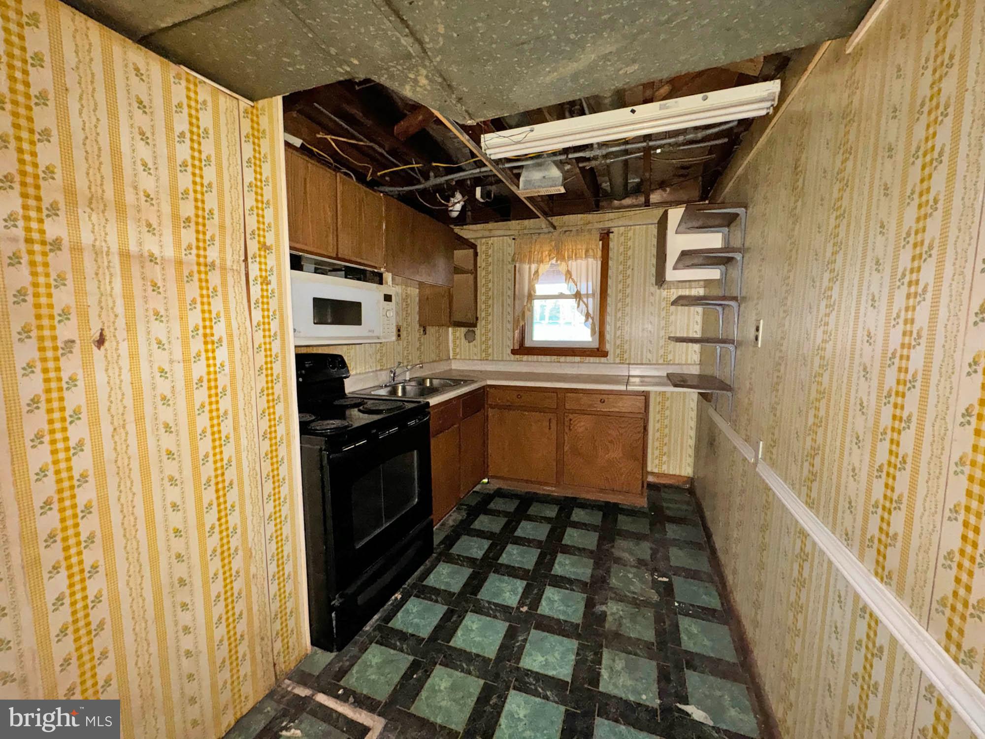 8479 Bussenius Road Pasadena, MD 21122 - Photo 25 of 27