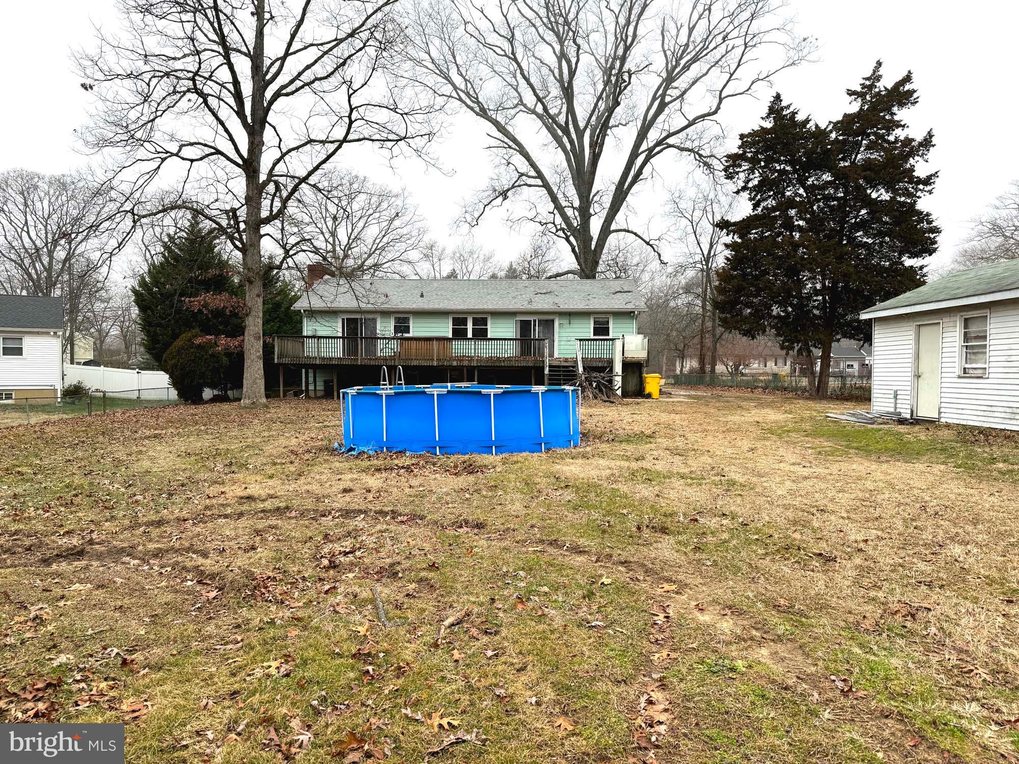 8479 Bussenius Road Pasadena, MD 21122 - Photo 4 of 27