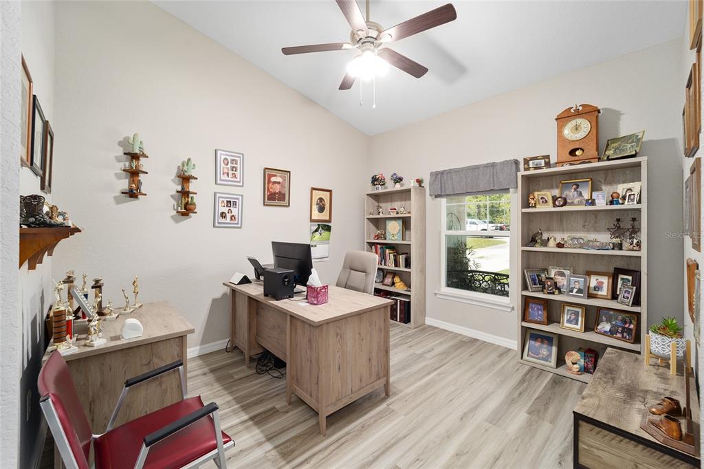 8821 Southwest 129th Terrace Road Dunnellon, FL 34432 - Photo 31 of 67 Office