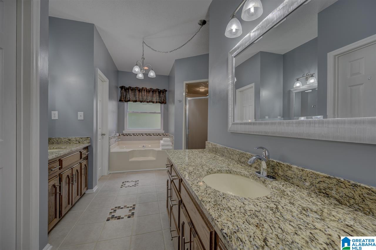 2411 Royal Lane Pelham, AL 35124 - Photo 34 of 48