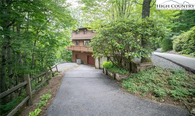 $534,900 | 153 Delphinium Lane, Newland, NC 28657