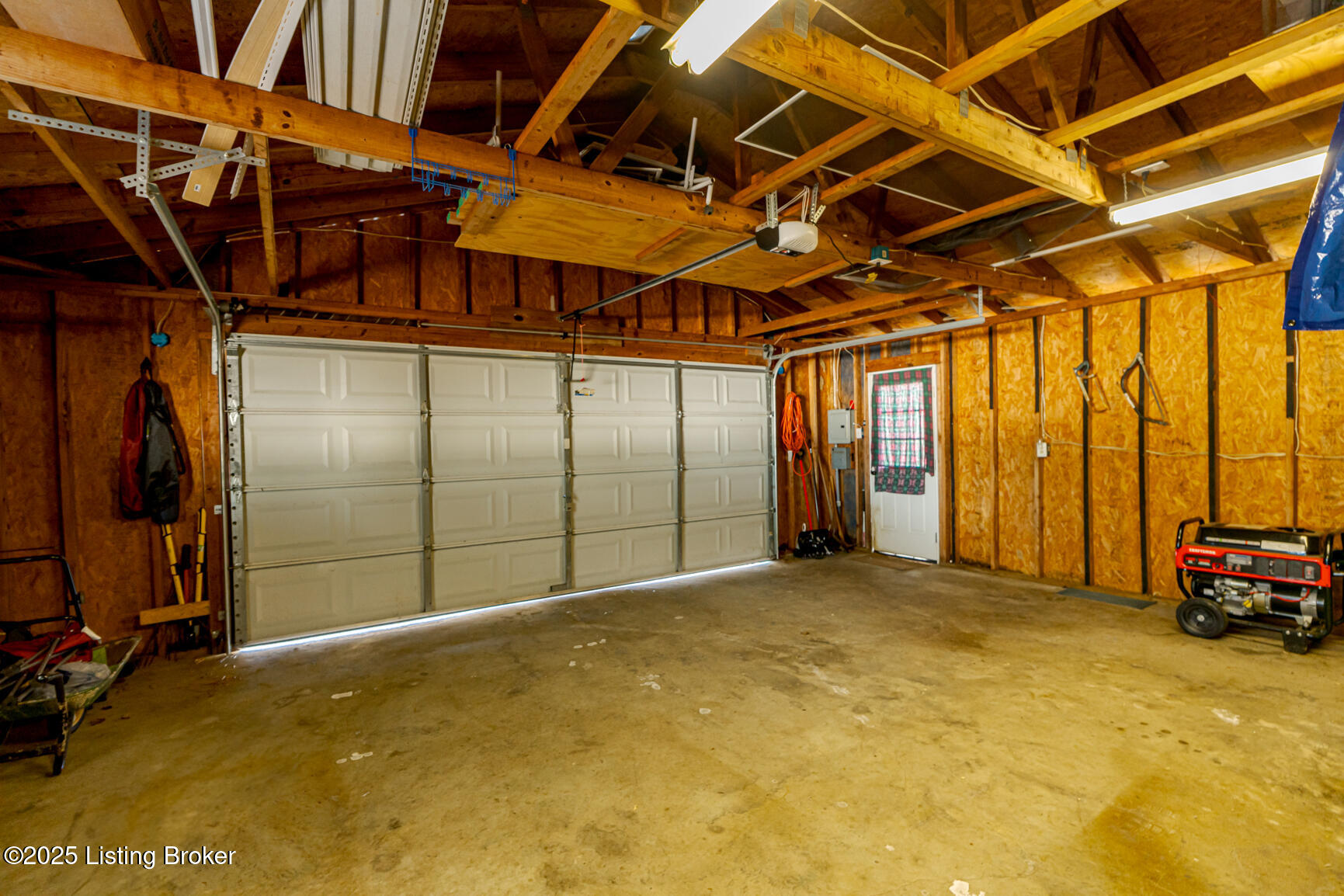 113 Persell Road Bedford, KY 40006 - Photo 29 of 37 Garage