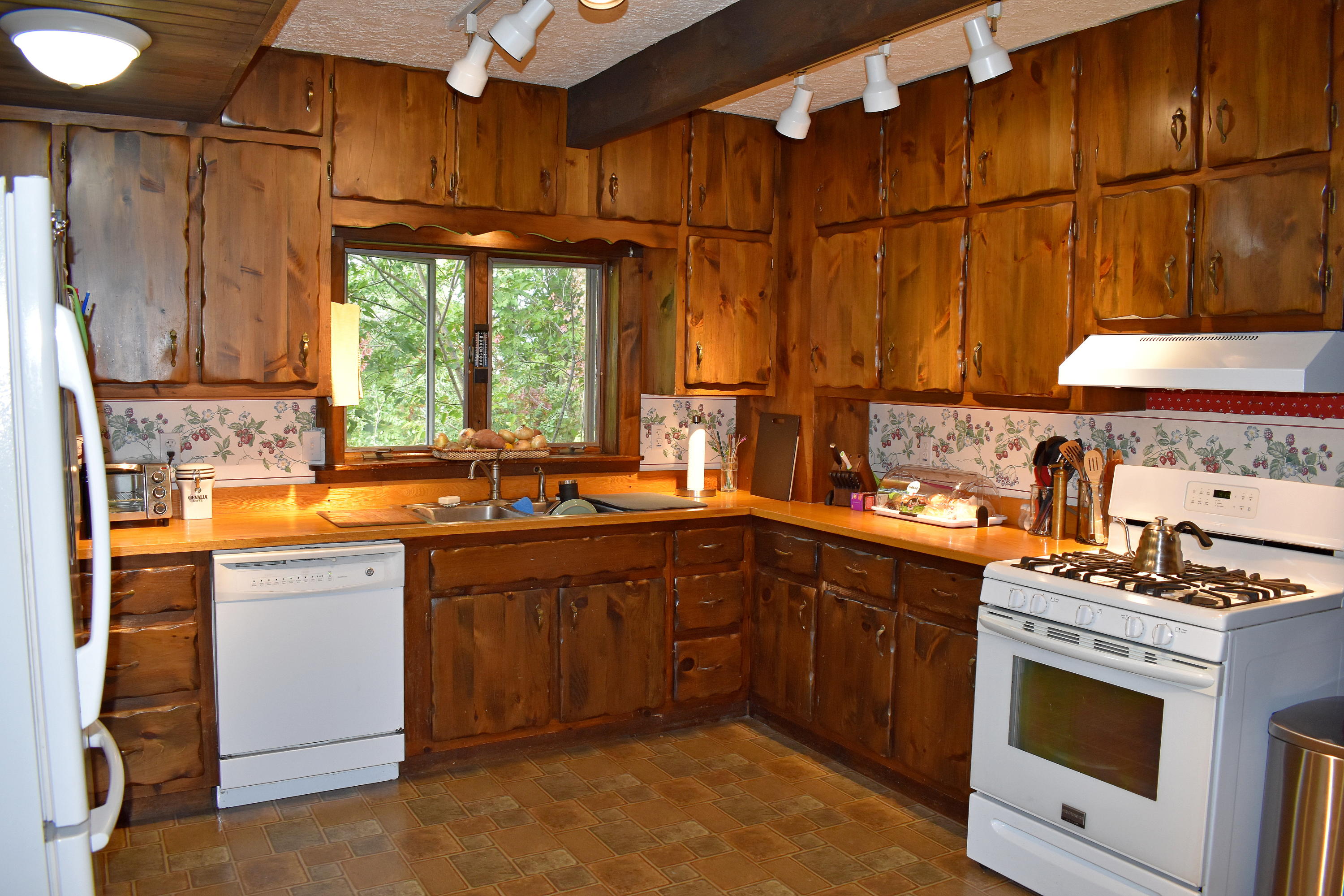223 East Road Wales, ME 04280 - Photo 5 of 57 DSC_0059