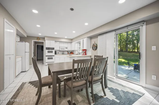 $925,000 | 34 Brookside Circle, Marlboro, NJ 07746