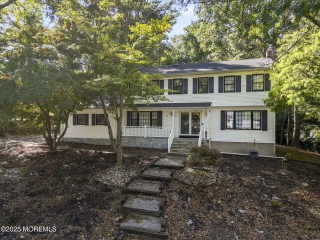$925,000 | 34 Brookside Circle, Marlboro, NJ 07746