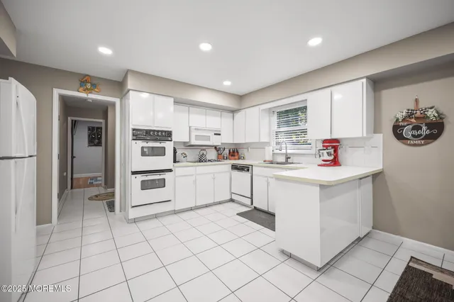 $925,000 | 34 Brookside Circle, Marlboro, NJ 07746