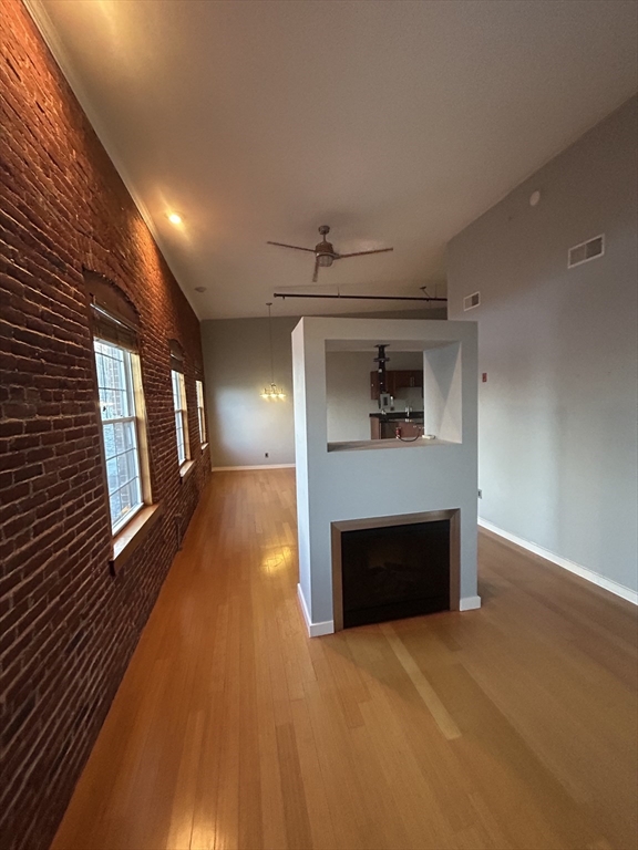 1511 Main Street, Unit CPH7 Worcester, MA 01603 - Photo 4 of 7