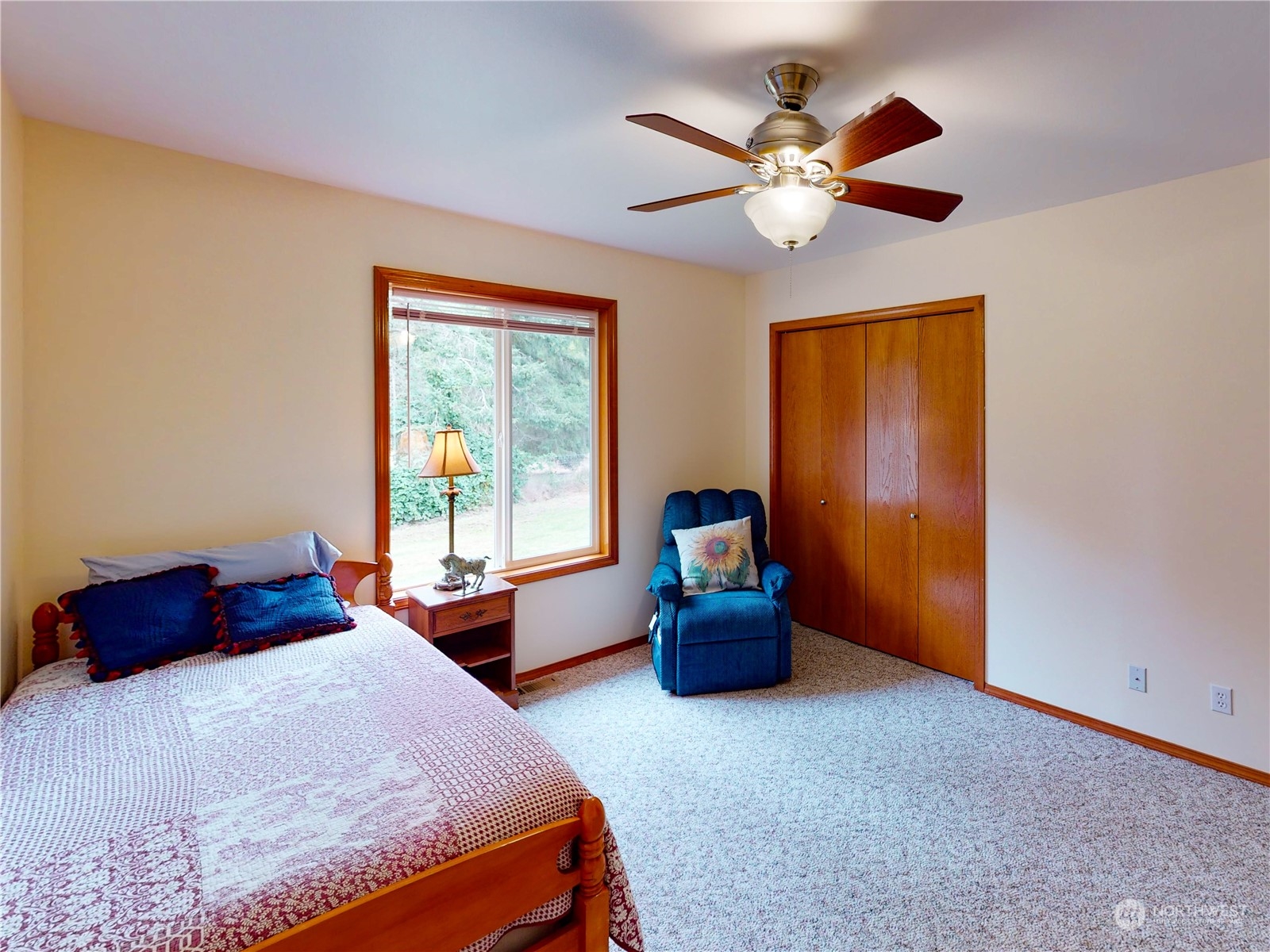61 Camelot Road Sequim, WA 98382 - Photo 20 of 33 a bedroom with a bed and window