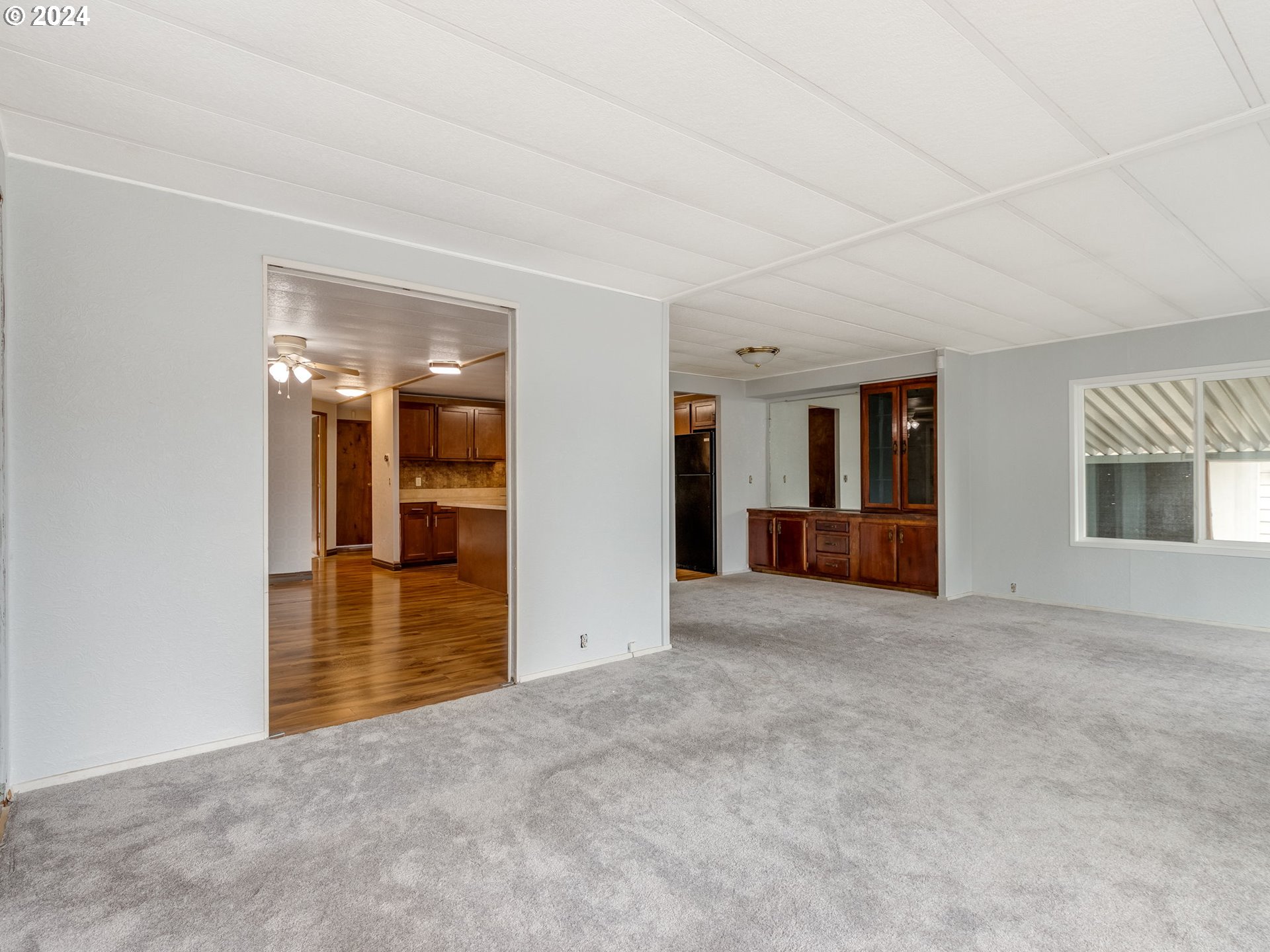 21100 Northeast Sandy Boulevard, Unit 18 Fairview, OR 97024 - Photo 21 of 34